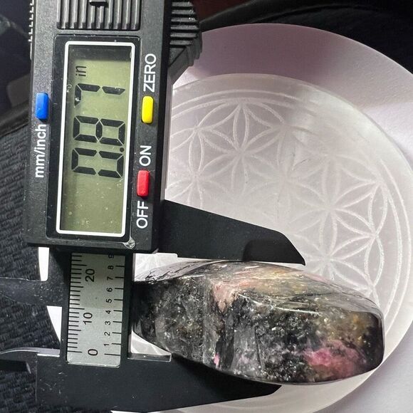 Icy Rhodonite Crystal Heart Carving - Picture 10 of 12